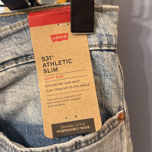 Levi’s 531 athletic slim. Distressed style jeans. Size 40 x 32. - Picture 2 of 11